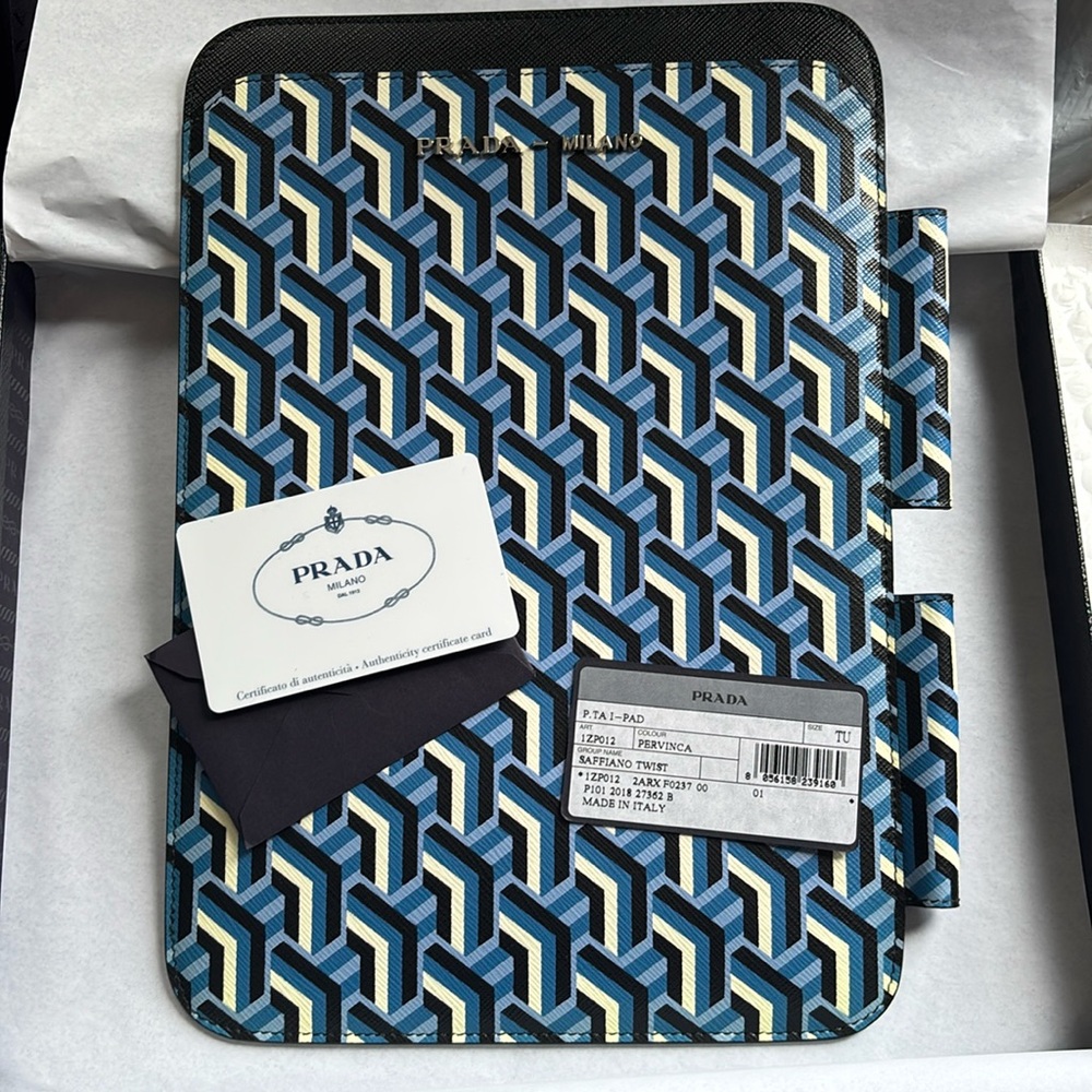 Prada Saffiano Leather Geometric Print iPad Tablet Case NWT in original box
